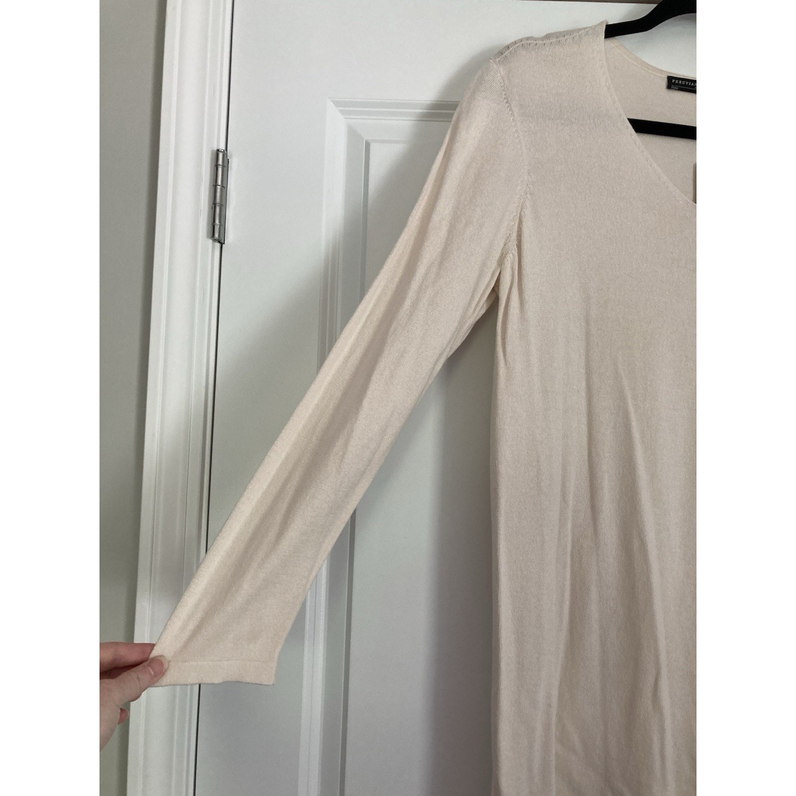 Peruvian Connection Gabrielle Tunic Top Chalk Cream Split Hem Size Medium Nwt — image 3 of 8